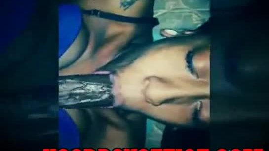 Bonnieblanco taking a facial